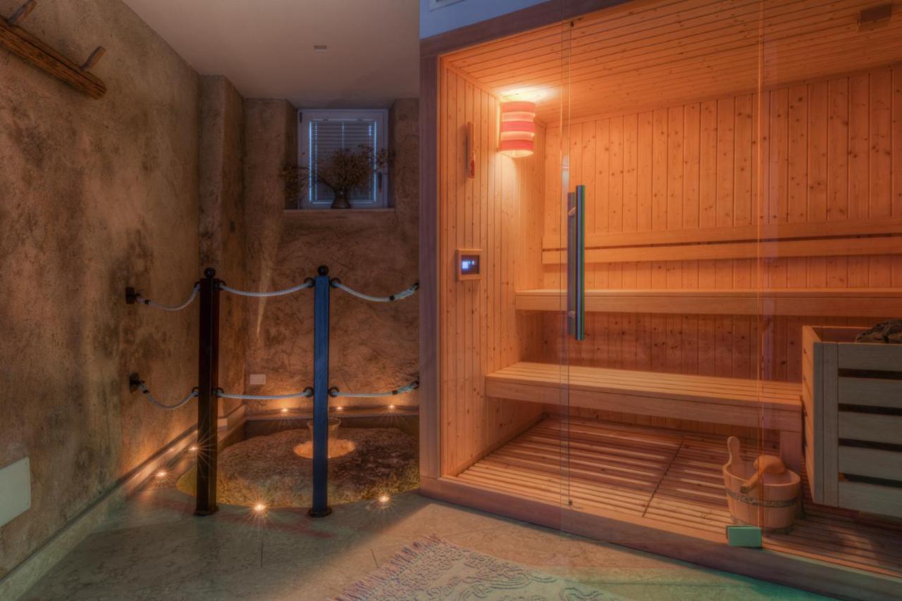 Corte Alma Spa And Luxury Home Gargnano Exterior photo